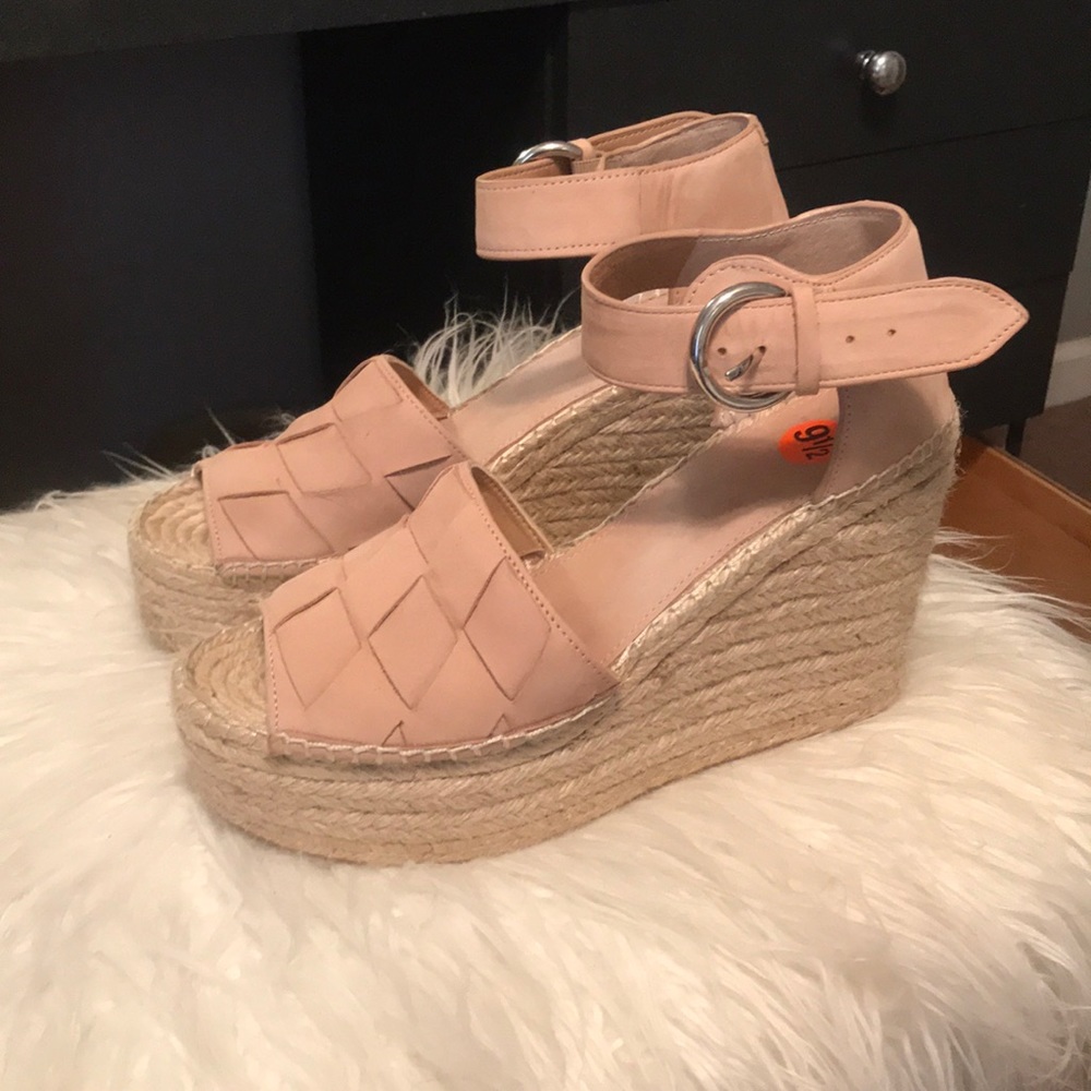 Marc fisher wedges